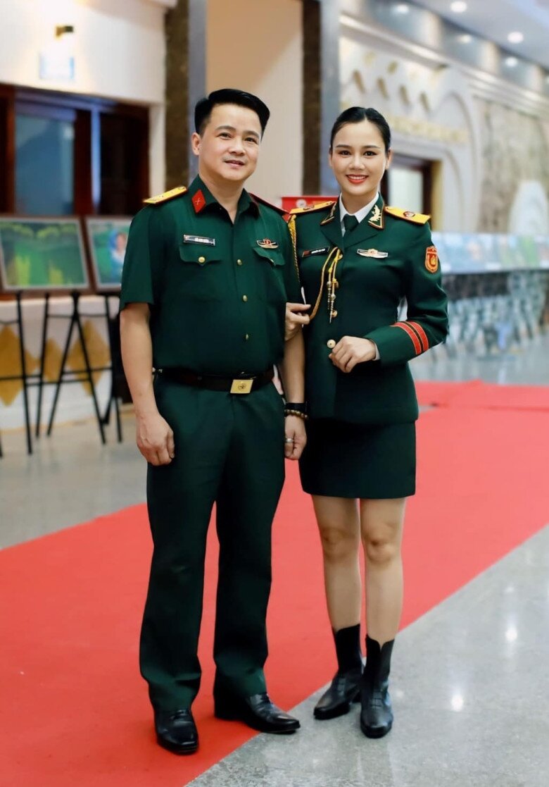 Nữ diễn viên là Thiếu tá quân đội sinh 2 con với chồng NSƯT, đặt tên cho con họ Đới hiếm nhất nhì Việt Nam - 1