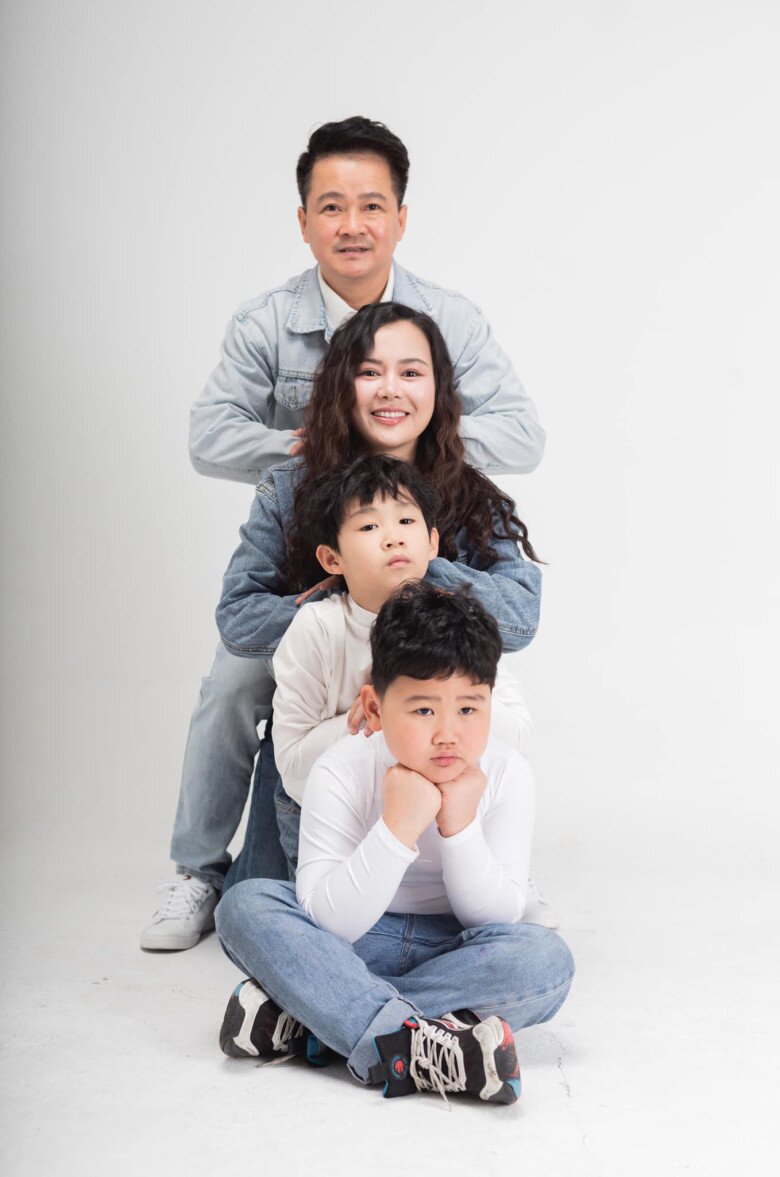 Gia đình diễn viên Huyền Sâm.
