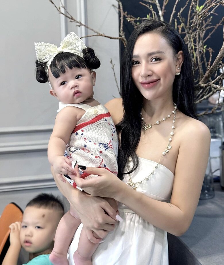 Nữ DJ nổi tiếng Hà Thành cứ ra đường là chồng ghen vì trẻ đẹp, không ai tin đã làm mẹ 3 con - 5