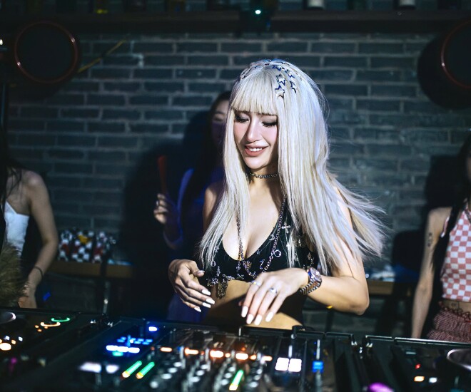 Nữ DJ 9X xinh đẹp, nổi tiếng bậc nhất Hà Thành.