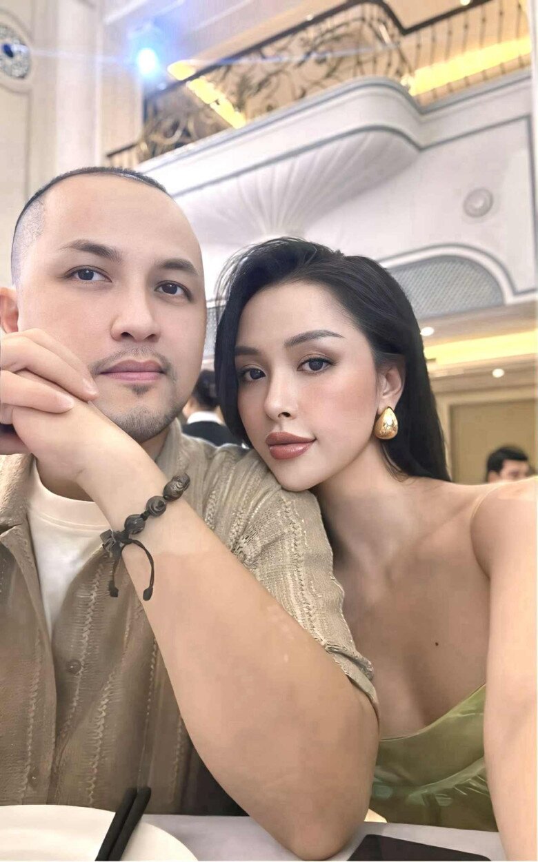 Sinh 2 con, chị dâu Bảo Thy vẫn nuột như gái son, ra đường là phải về nhà trước 11 giờ đêm vì amp;#34;chồng hay ghenamp;#34; - 6