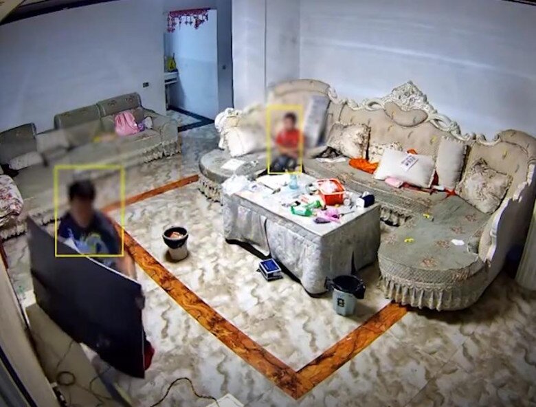 Thấy con nghỉ hè toàn ở nhà xem phim, bố tức giận đập vỡ tivi, phản ứng của đứa trẻ khiến MXH lo lắng - 2