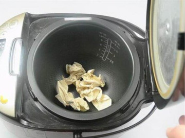 Sau nhiều lần vứt nồi cơm điện cũ, giờ tôi mới nhận ra giữ lại nó sẽ tiết kiệm được 6 khoản tiền lớn