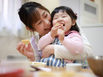 Từ bữa ăn là cuộc chiến đến khi con tăng cân – mẹ đã tìm được đòn bẩy đúng