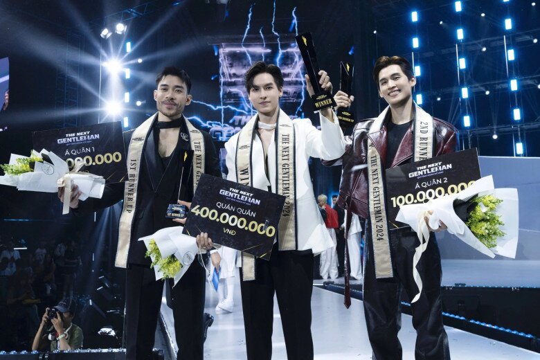 Quán quân The Next Gentlemen 2024 - Xuân Thắng (ở giữa) là nam chính của dự án.