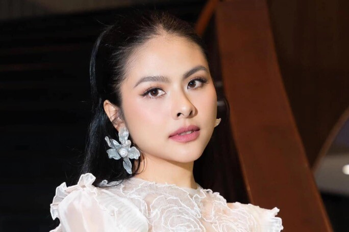 phú bà showbiz được chọn diễu hành a80 càng sinh con càng giàu 4 nhóc tỳ đều có tài sản riêng chất như núi - 3