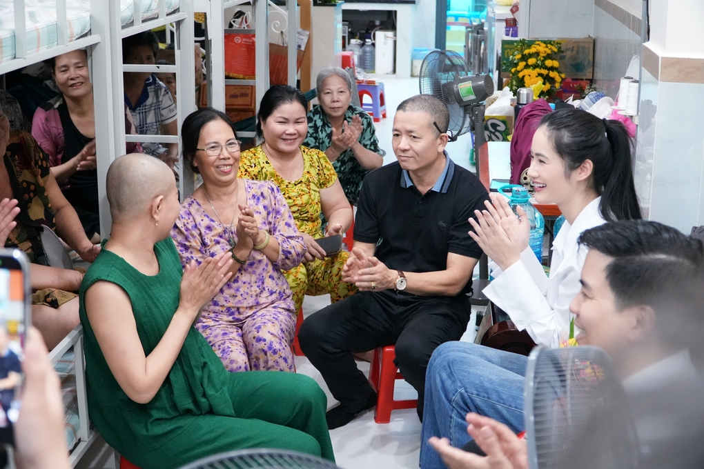 Ý Nhi: Tôi chưa vội lấy chồng - 3