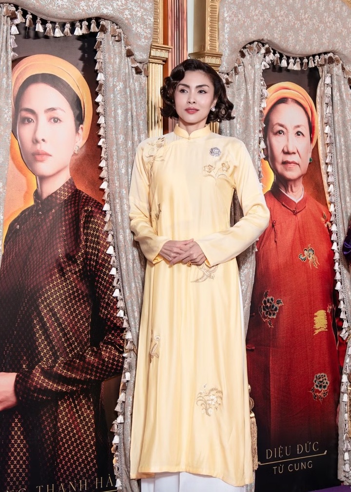 Sau hơn 1 thập kỷ rời xa nghệ thuật, Tăng Thanh Hà trở lại điện ảnh trong dự án “Hoàng hậu cuối cùng”. Đảm nhận vai Hoàng hậu Nam Phương, nữ diễn viên cũng không tránh khỏi áp lực.
