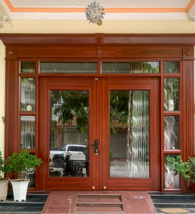 Hướng nhà được hiểu là hướng của đường thẳng vuông góc đi qua tâm nhà, phản ánh trục chính của toàn bộ ngôi nhà.