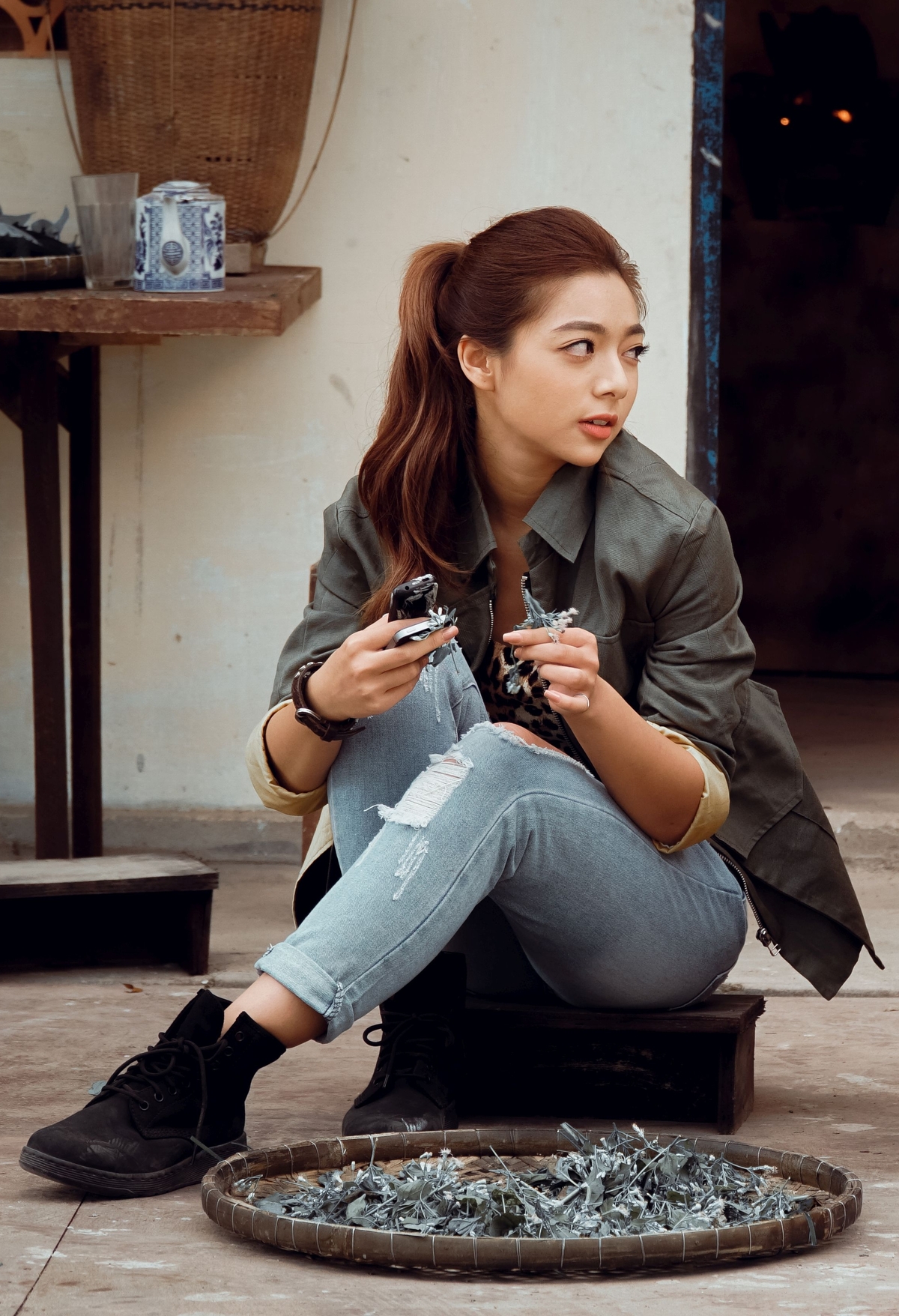 Thời gian đầu, Katleen chấp nhận đóng vai nhỏ. Dấu mốc đầu tiên trong sự nghiệp đưa cô đến gần khán giả là dự án Lật mặt 4 (2019) của đạo diễn Lý Hải. Người đẹp tự thấy bản thân còn thiếu sót về kỹ năng diễn xuất nhưng đổi lại có thêm trải nghiệm với nghề và học hỏi kinh nghiệm từ các tiền bối.