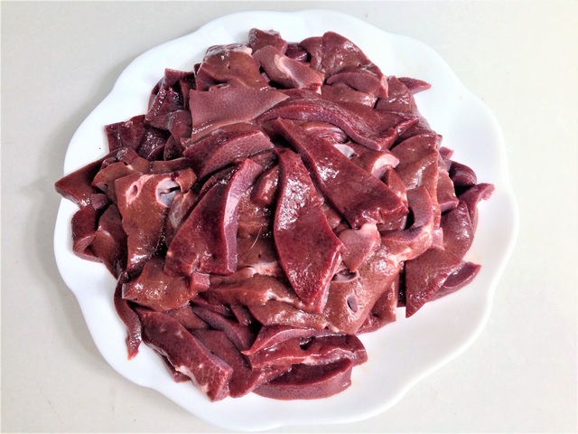 Gan lợn có nhiều giá trị dinh dưỡng khi được ăn đúng cách. Ảnh HM