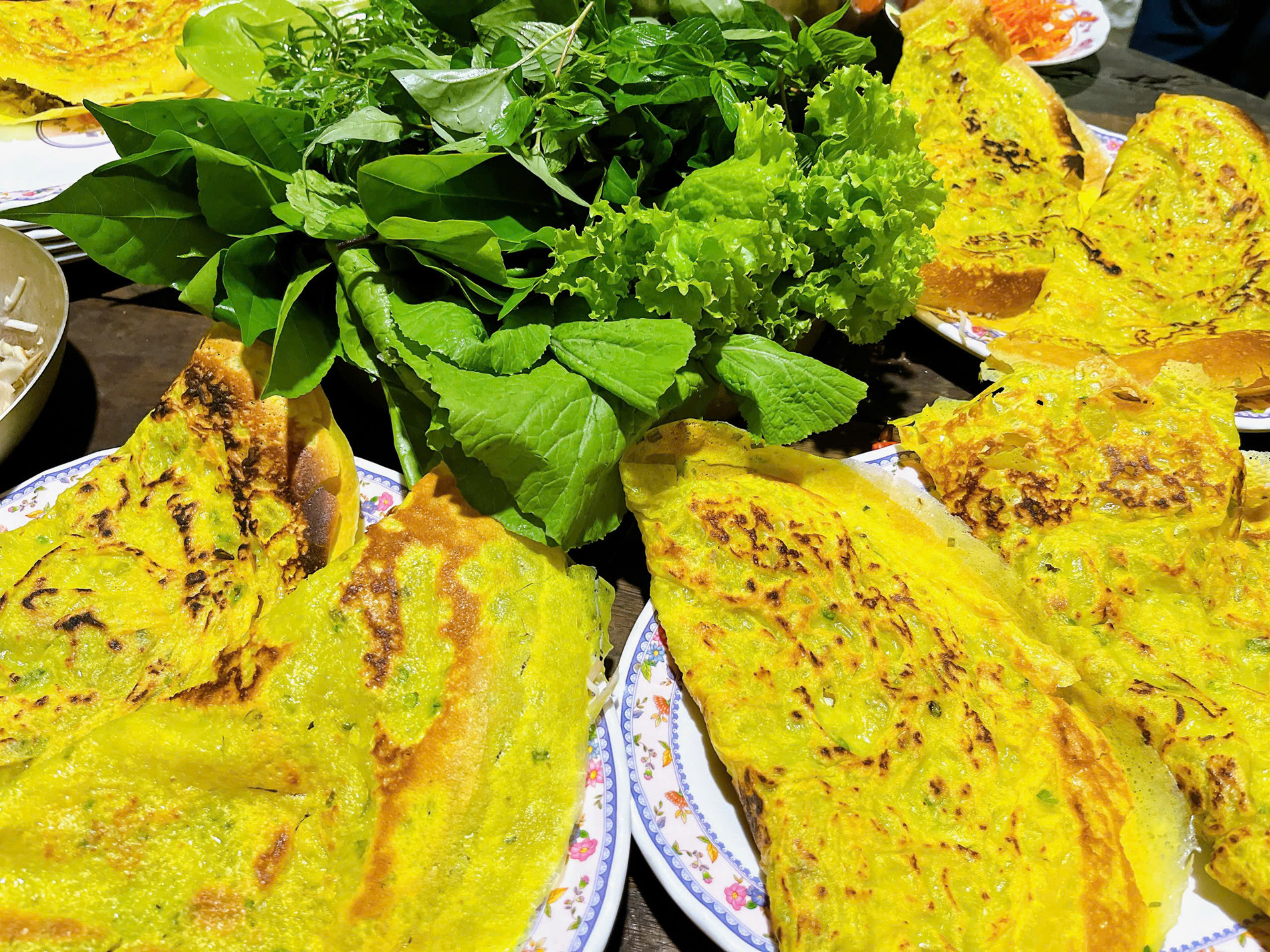 Lá cách chỉ nên nấu vừa chín tới, không đun quá lâu vì lá sẽ bị dai và tạo vị đắng đậm hơn