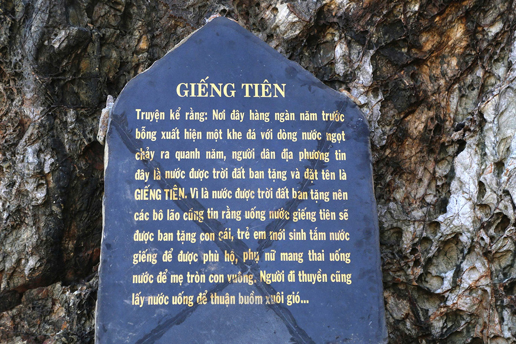 Giếng Tiên được thu hút bằng câu chuyện về sự giao hòa giữa thiên nhiên và đời sống cư dân miền biển. Ảnh: Trần Hóa