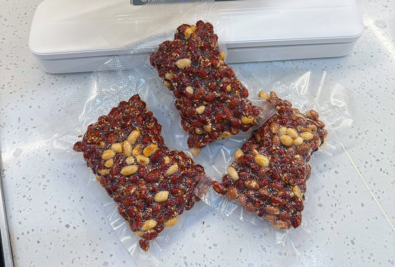 Loại hạt nhỏ xinh, giàu protein hơn ngô, nhiều vitamin E hơn khoai lang, đem rang tỏi ớt, ăn kiểu gì cũng ngon - 9