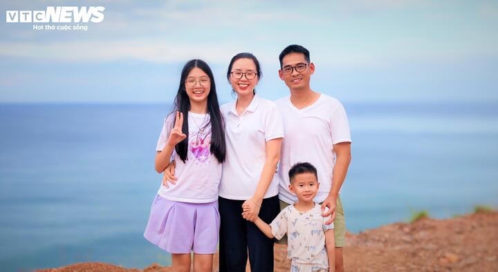 Vẻ Đẹp Tuyệt Mỹ Cung Đèo Biển Lộ Diêu, Toạ Độ Vàng Hút Du Khách Đến Gia Lai 20 Gia Đình Chị Minh Tú (35 Tuổi, Hà Tĩnh) Chia Sẻ: “Gia Đình Mình Đợt Này Đi Du Lịch Xuyên Việt Và Tuyến Đường Ven Biển Đt639 Được Gia Đình Lựa Chọn Thay Cho Các Tuyến Quốc Lô. Vô Tình Đi Qua Đoạn Đèo Lộ Diêu Này Đã Mang Lại Cho Gia Đình Một Cảm Giác Rất Đặc Biệt, Đứng Từ Đây Phóng Tầm Mắt Ra Xa, Thấy Biển Trời Bao La, Mọi Cảm Giác Mọi Mệt Mỏi Của Chuyến Hành Trình Đều Tan Biến”
