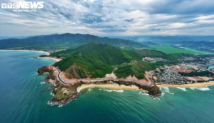 Vẻ Đẹp Tuyệt Mỹ Cung Đèo Biển Lộ Diêu, Toạ Độ Vàng Hút Du Khách Đến Gia Lai 23 Với Độ “Hot” Của Cung Đèo Lộ Diêu, Các Cấp Chính Quyền Tỉnh Gia Lai Đang Có Những Kế Hoạch Nhằm Quản Lý, Khai Thác Tiềm Năng Du Lịch Của Cung Đường Này Một Cách Bền Vững. Đồng Thời Cũng Khuyến Cáo Người Dân Và Du Khách Cần Nâng Cao Ý Thức Giữ Gìn Vệ Sinh Môi Trường, Dừng Đỗ Xe Đúng Nơi Quy Định Và Không Tụ Tập Đông Người Để Đảm Bảo An Toàn Giao Thông Tối Đa Trên Tuyến.