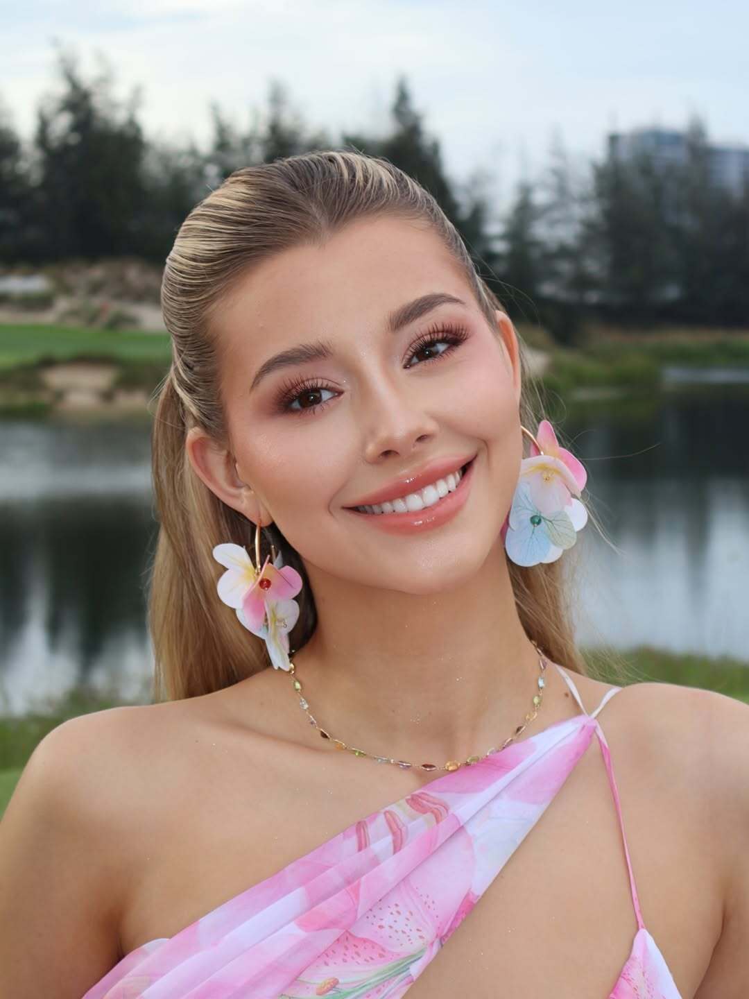 Yolina Lindquist catwalk tại Tuần thời trang Quốc tế Việt Nam Xuân Hè 2026 hồi tháng 6 ở TP HCM. Video: Nhân vật cung cấp