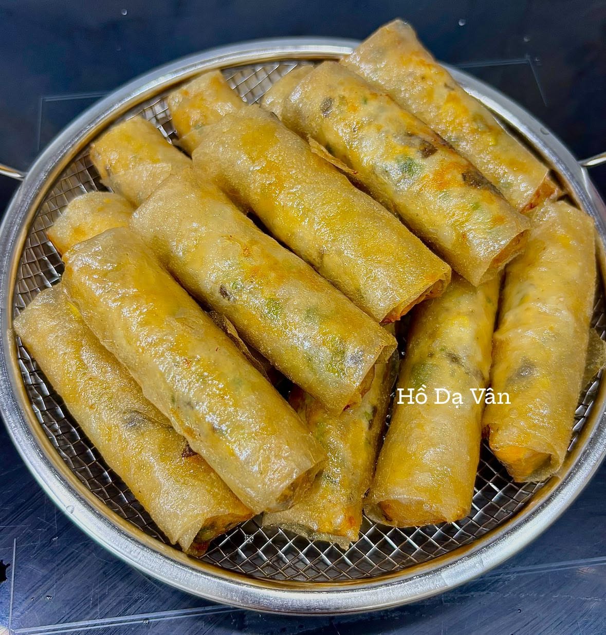 Đừng làm nhân nem rán chỉ với thịt, miến, mộc nhĩ… thêm loại hạt giòn ngọt này đảm bảo hương vị mới lạ, hấp dẫn - 1