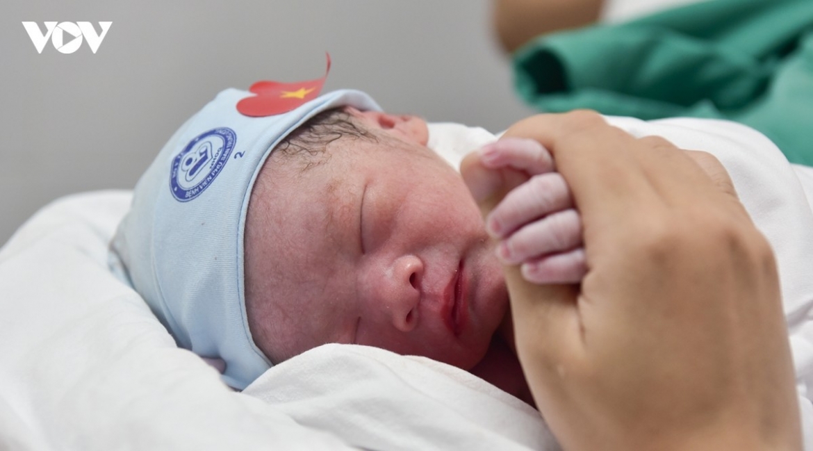 Đề xuất hỗ trợ tài chính hằng tháng cho trẻ đến 3 tuổi