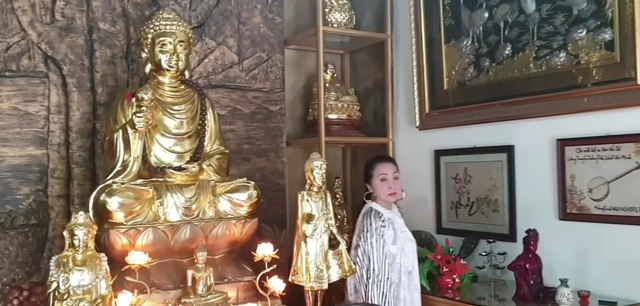 Biệt thự đồ sộ có giá trị lên đến hàng trăm tỷ của NSND Bạch Tuyết ở TP.HCM