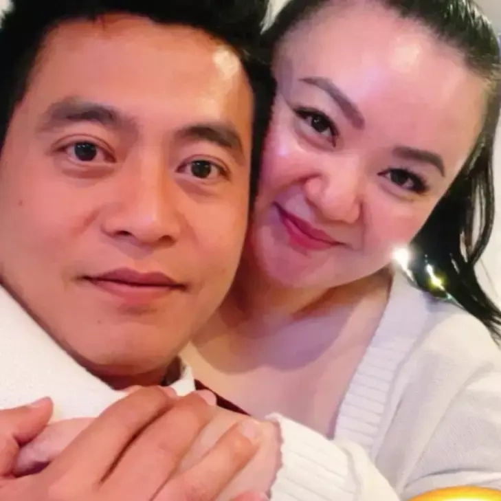 Xuân Mai và ông xã hơn cô tám tuổi.