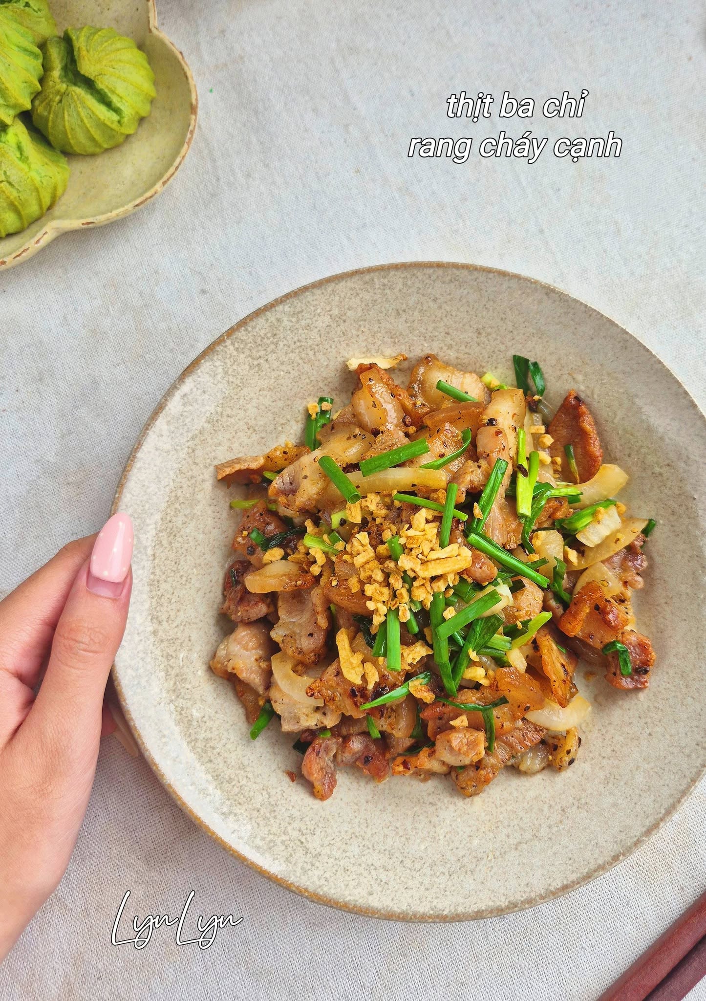 Rang thịt ba chỉ rang cháy cạnh nhất định phải cho thêm loại củ này, mon ăn thơm phức, đậm đà hấp dẫn - 3