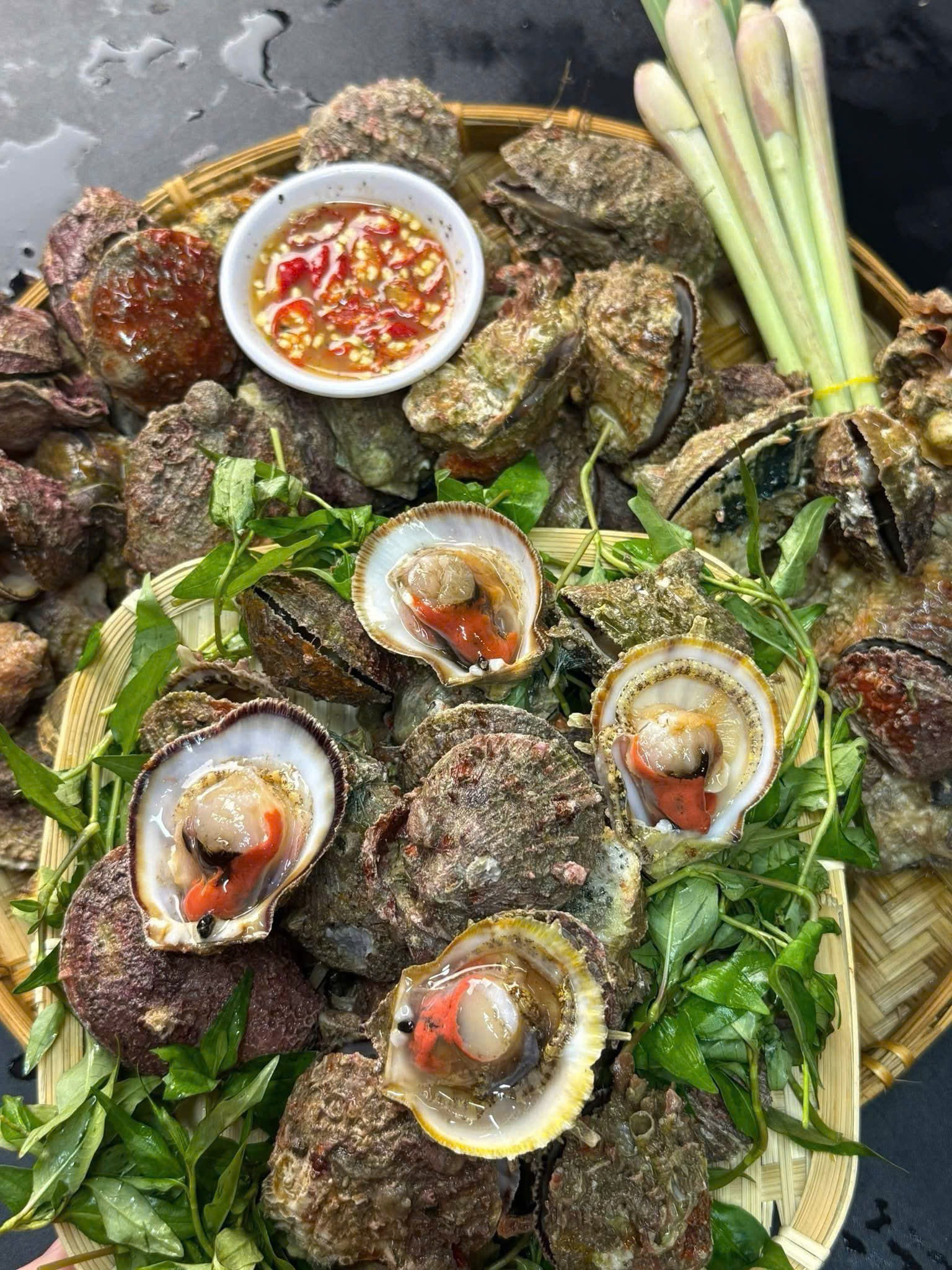 Sản vật có từ Nam ra Bắc, giá vài chục nghìn/kg, ăn ngọt ngon không kém tôm cua - 6