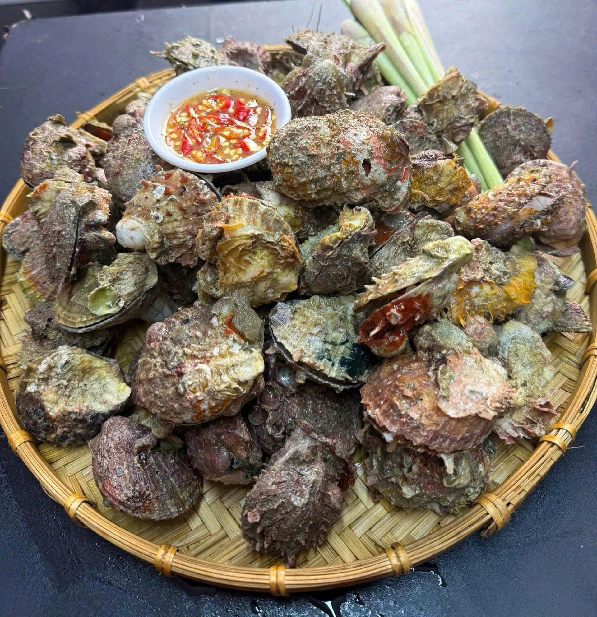 Sản vật có từ Nam ra Bắc, giá vài chục nghìn/kg, ăn ngọt ngon không kém tôm cua - 2