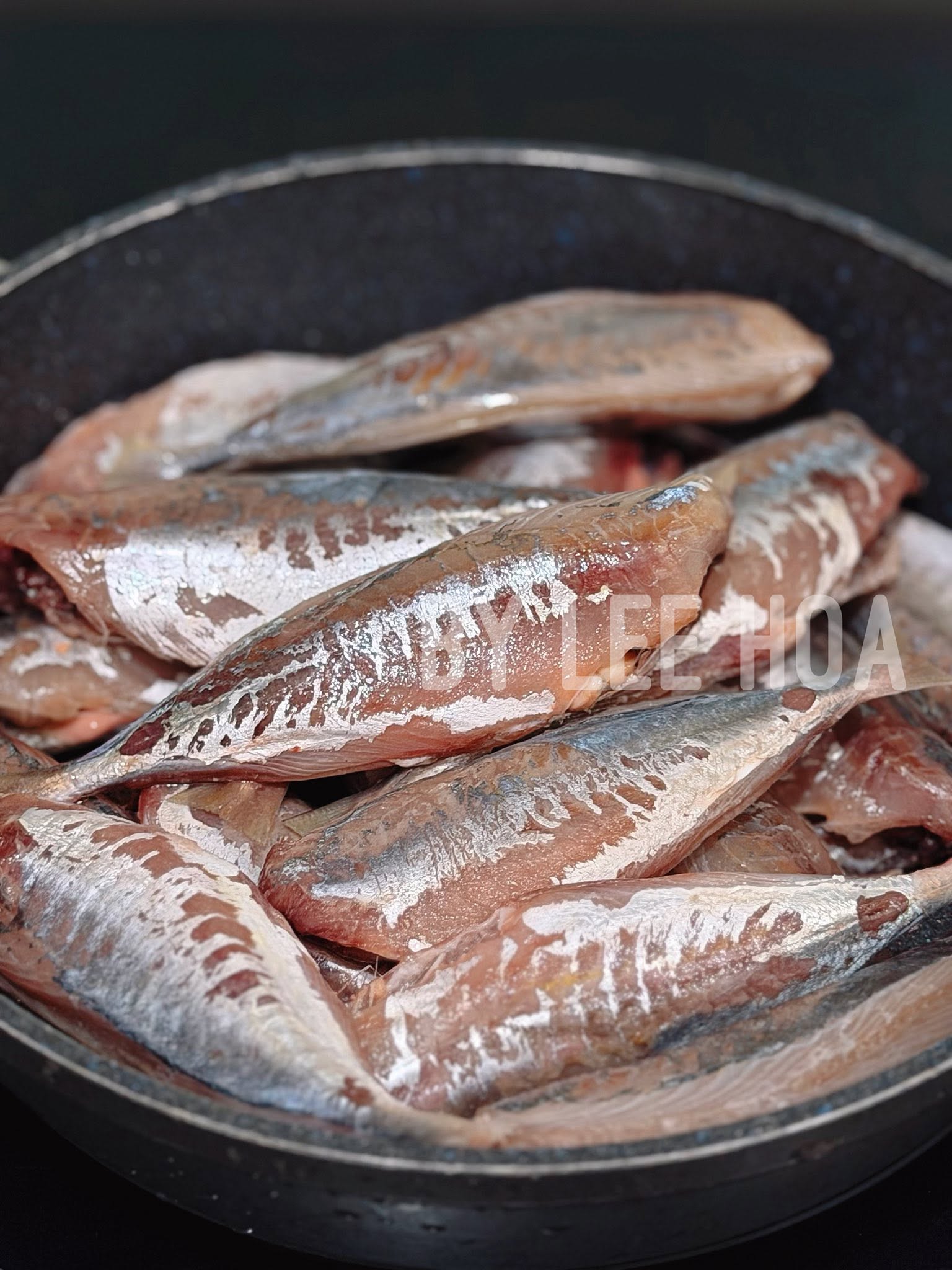Loại cá rẻ tiền, hàm lượng omega 3 tương đương cá thu, đem kho với loại quả này đảm bảo amp;#34;đánh bayamp;#34; nồi cơm - 2