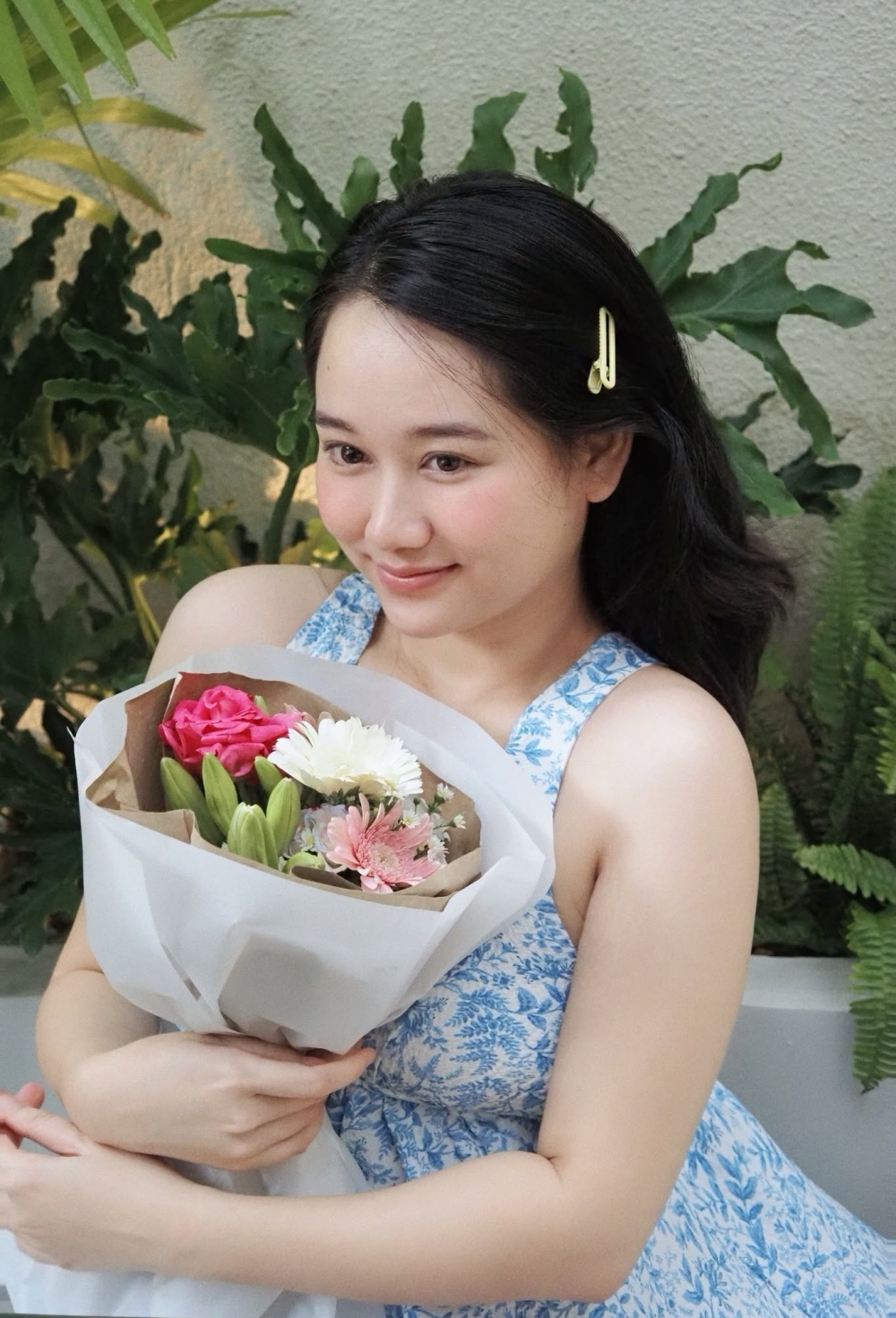 Trúc Anh nói một thời gian dài, cô sợ đọc những bình phẩm tiêu cực về ngoại hình. Hiện, dù vẫn áp lực, cô học cách cân bằng hơn, không để căng thẳng kéo dài.