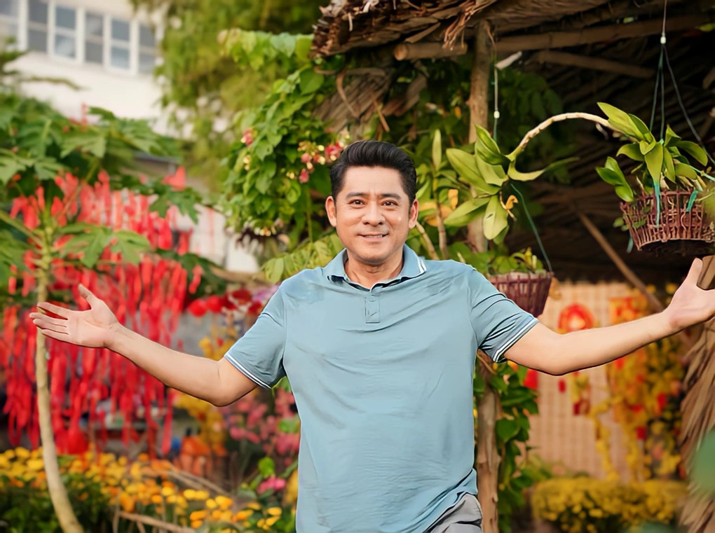 Tài tử thực hiện các video nấu ăn hay cuộc sống thôn quê, hút triệu lượt view. 