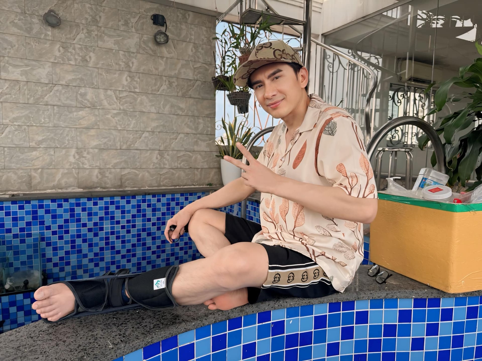 Đan Trường bị mắc bệnh về xương khớp và rối loạn tiền đình. Ảnh: FBNV