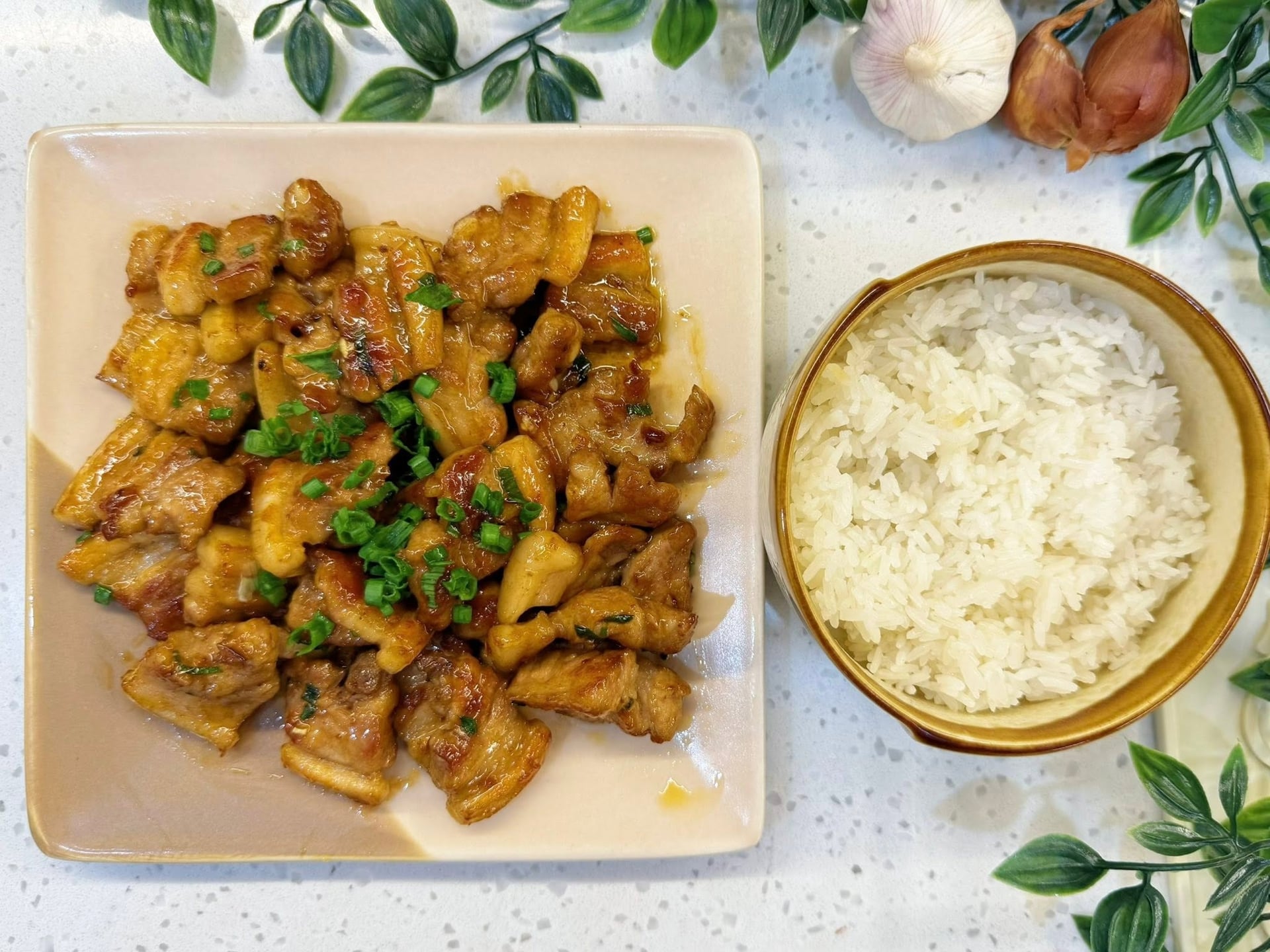 Loại thịt mềm hơn thịt bò, giàu vitamin B1 hơn thịt gà, đem nấu món này ăn cùng cơm trắng bao ngon - 7