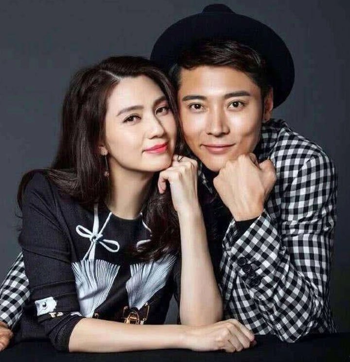 Mỹ nhân từng 2 lần bị chồng trẻ “cắm sừng”.
