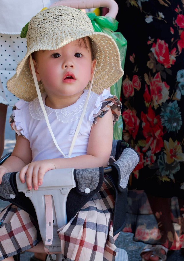 Jenny - con gái đáng yêu của Phương Oanh.