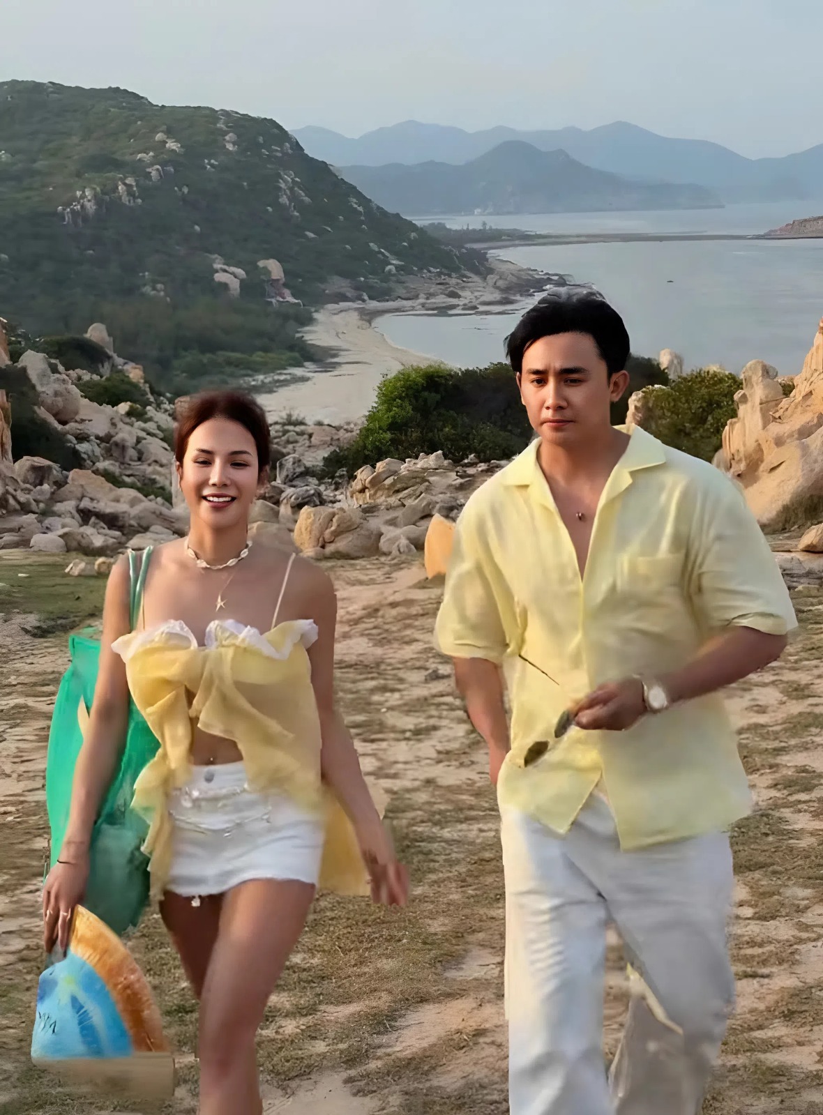 Trong những chuyến phiêu lưu, Diệp Lâm Anh luôn có bạn trai đồng hành. Cả hai tìm thấy sự đồng điệu ở những môn thể thao mạo hiểm.