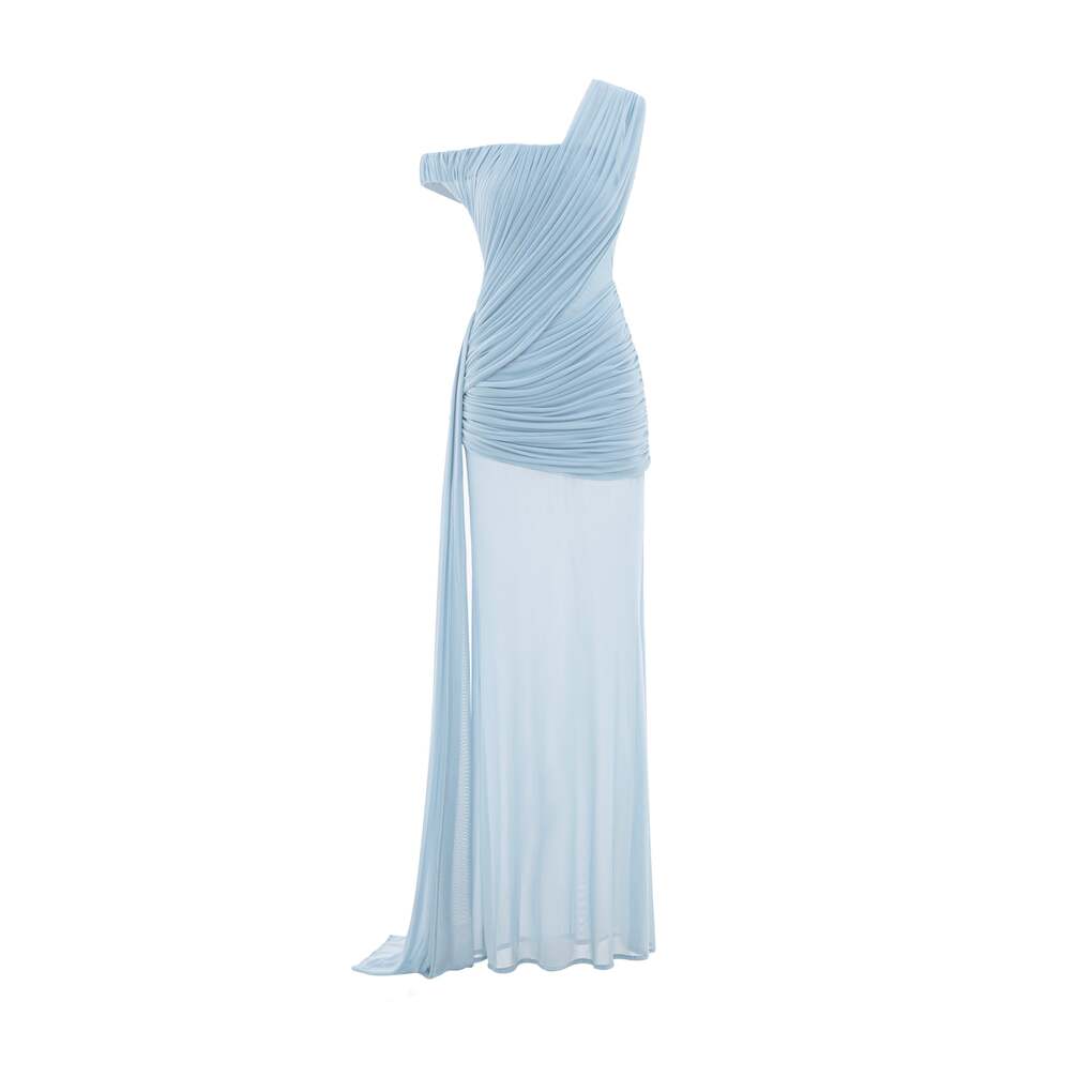 Bà xã thiếu gia Minh Đạt chọn mặc đầm màu baby blue của một local brand Việt Nam, giá bán 1.650.000 đồng. Baby blue là tông màu xanh ngọt ngào được tín đồ thời trang yêu thích năm nay, cũng là gam màu thường xuyên được Midu ứng dụng khi xuống phố.