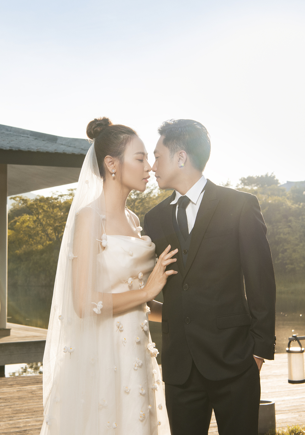 Ảnh cưới của Cường Đôla - Đàm Thu Trang hồi 2019.