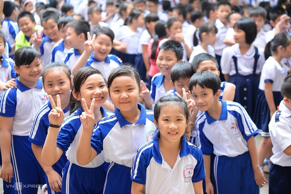 Học sinh tiểu học ở TP HCM. Ảnh: Hữu Khoa