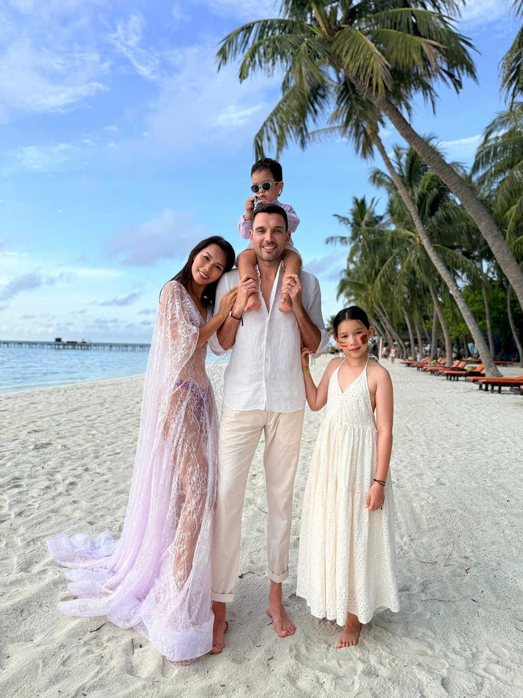 Tổ ấm nhỏ của Hà Anh lưu trú lại resort cao cấp Club Med Kani. Ảnh: NVCC