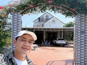 Minh Luân xây nhà 300 m2 tặng bố mẹ
