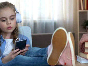 Cha mẹ sẽ trả giá đắt khi về già nếu chỉ chăm chăm nuôi con học giỏi mà quên dạy 1 điều