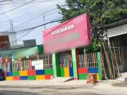 Tin tức - Bảo mẫu thừa nhận dùng dây thun bắn vào lòng bàn chân hai bé