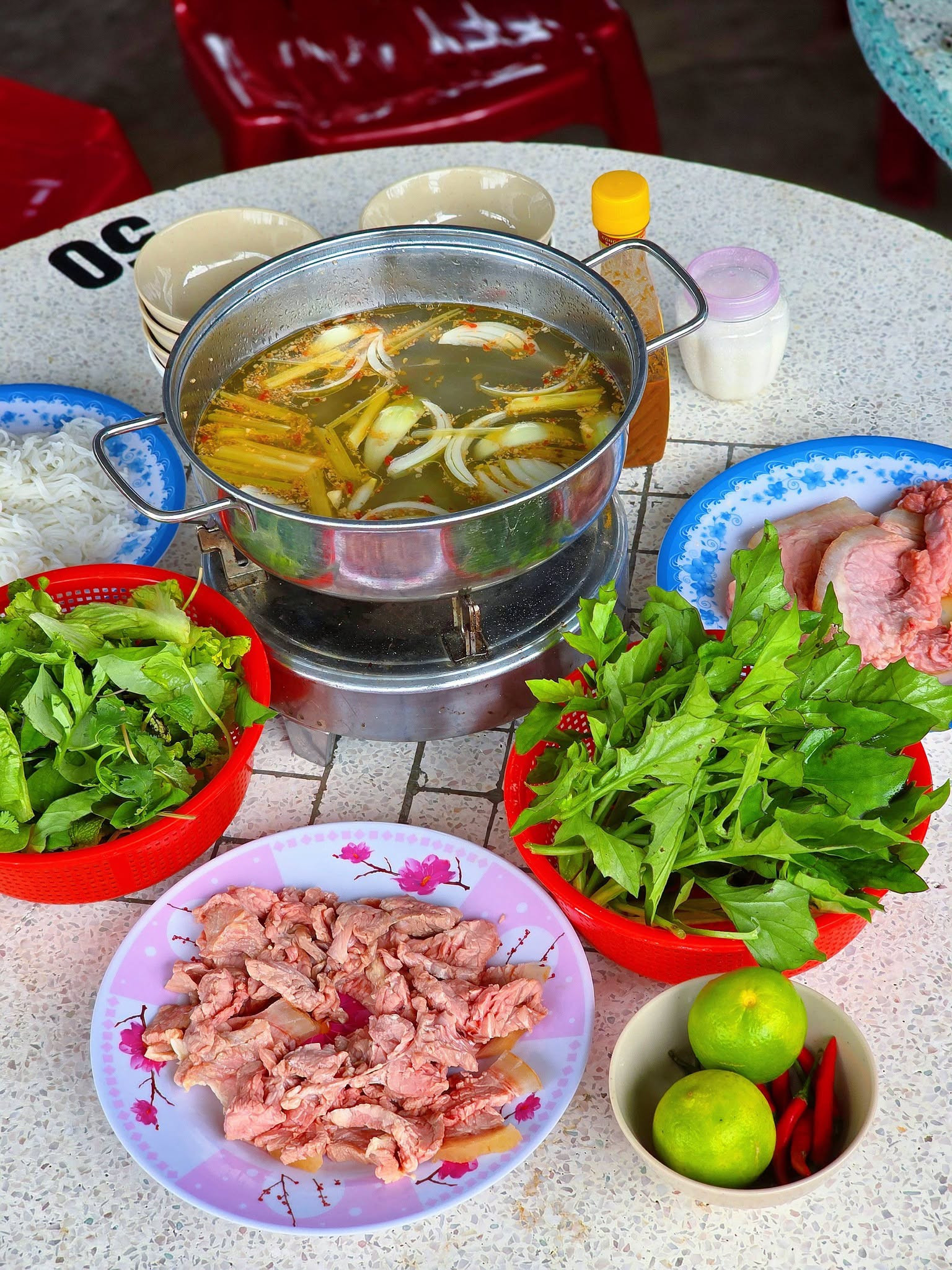 Gia Đình Hà Nội 5 Lần Ghé Điểm Đến Không Ô Tô Ở Miền Trung, Ăn Hải Sản Amp;#34;Thả Gaamp;#34; - 24