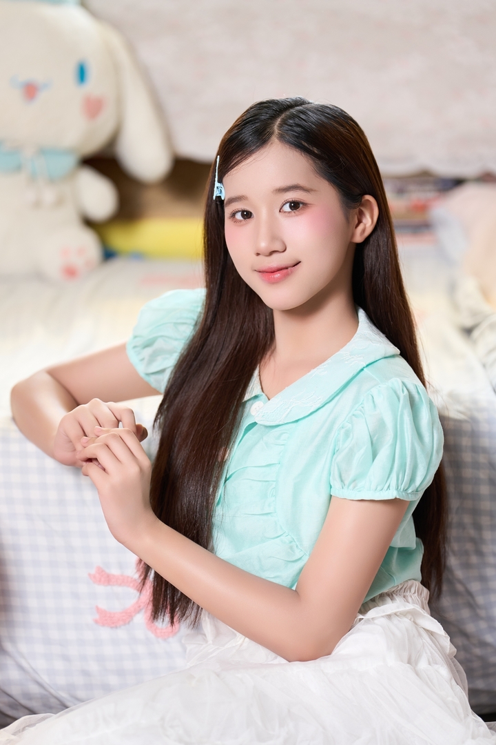 Theo nội dung câu chuyện, mẹ của Hạ An từng nuôi ước mơ trở thành ca sĩ nhưng phải từ bỏ con đường nghệ thuật sau biến cố sức khỏe xảy ra sau khi sinh con. Ước mơ ấy được gửi gắm vào cô con gái, tạo nên hành trình đầy cảm xúc về tình mẫu tử và sự hy sinh thầm lặng của người mẹ.