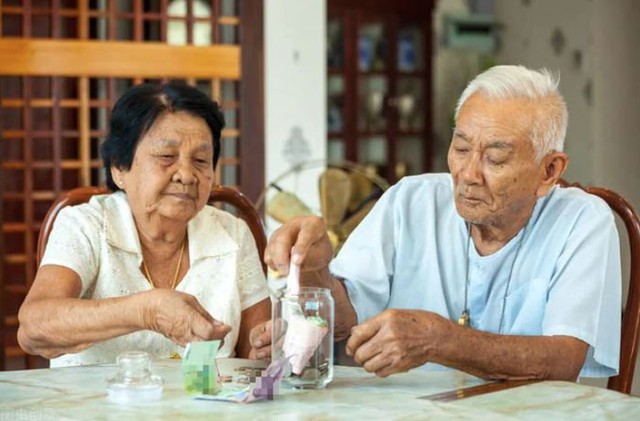 Sau 12 năm làm giúp việc, tôi nhận ra rằng tuổi già an nhàn không hoàn toàn phụ thuộc vào việc một người có bao nhiêu tiền. Ảnh minh họa