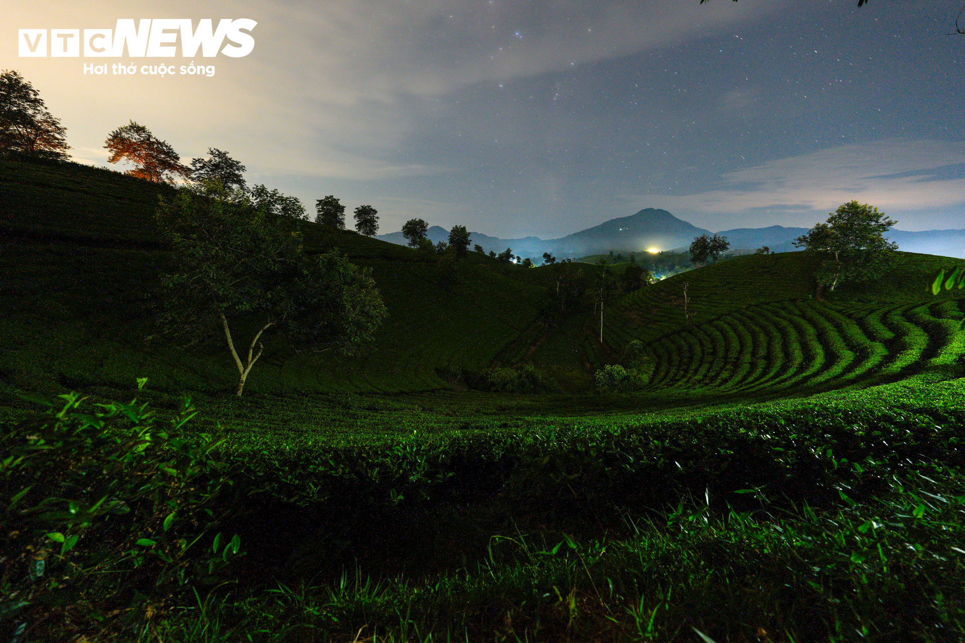 Theo Hội Thiên văn Hà Nội (HAS), mưa sao băng Perseids hoạt động từ ngày 17/7 đến 24/8 hàng năm và là một trong những trận mưa sao băng đáng chú ý đối với người quan sát tại Bắc bán cầu. Năm nay, số lượng sao băng có thể quan sát được khoảng 40 vệt/giờ vào rạng sáng 11/8, tăng lên khoảng 60 vệt/giờ vào rạng sáng 12/8 và đạt khoảng 80 vệt/giờ vào rạng sáng 13/8.