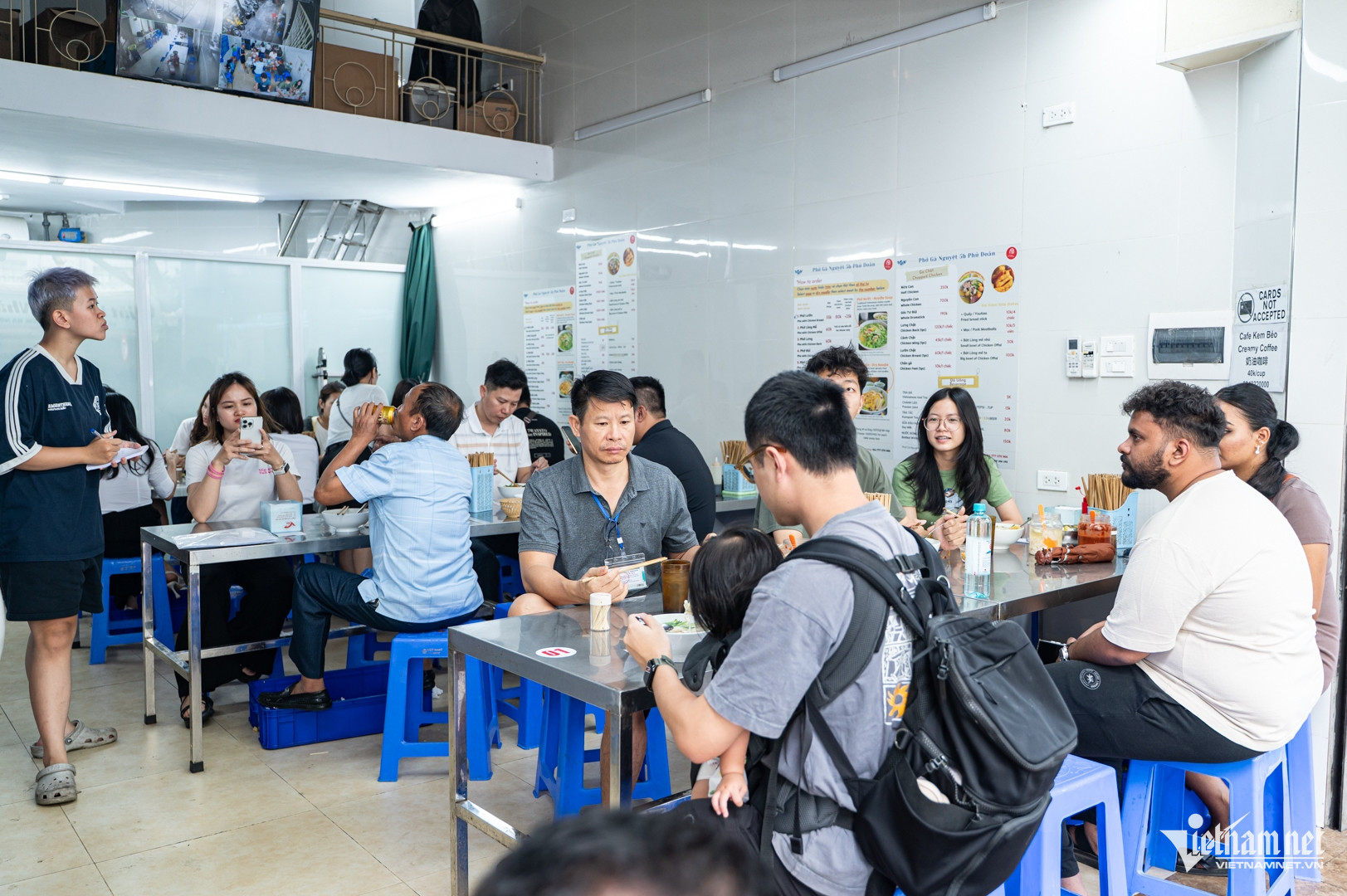 10 quán phở nổi tiếng, đông khách bậc nhất phường Hoàn Kiếm, Hà Nội - 2