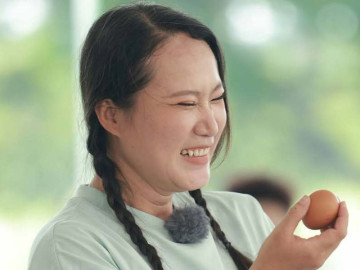 Yêu con - Kim Dung: 'Tôi từng bán giày dép, bánh giò để nuôi con'