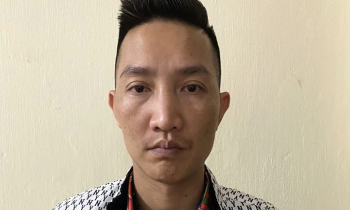 Bùi Xuân Huấn, tức Huấn Hoa Hồng